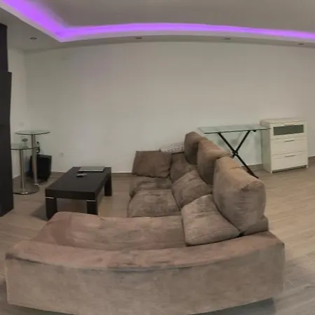 Villa Lago Villa