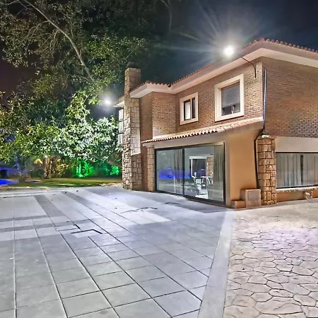Villa Villa Lago *