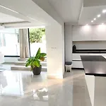ヴィラ Villa Lago
