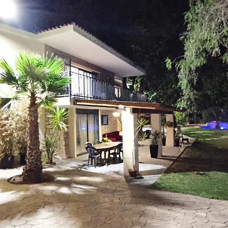 Villa Lago Willa *